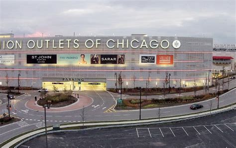 fashion outlets of chicago rosemont.